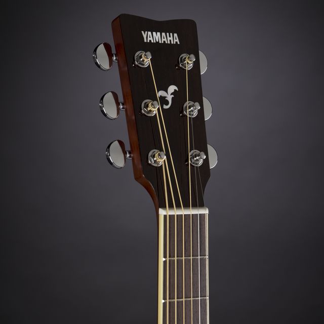 Гитара электроакустическая Yamaha FSX820C BS