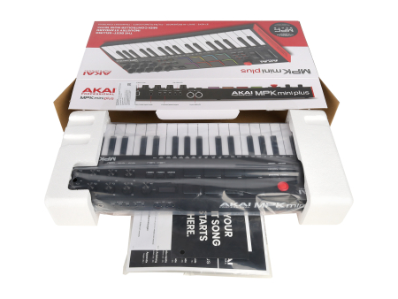 MIDI клавиатура AKAI PRO MPK MINI PLUS