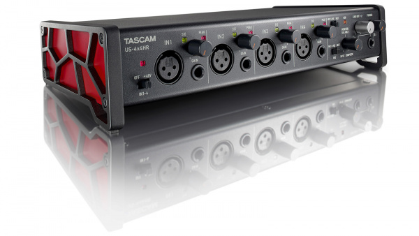 Звуковая карта Tascam US-4x4HR