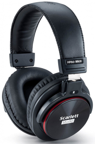 Студийный комплект Focusrite Scarlett Solo Studio 3rd Gen