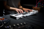 MIDI клавиатура ARTURIA KeyStep 37 WH
