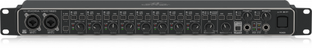 Звуковая карта Behringer UMC1820